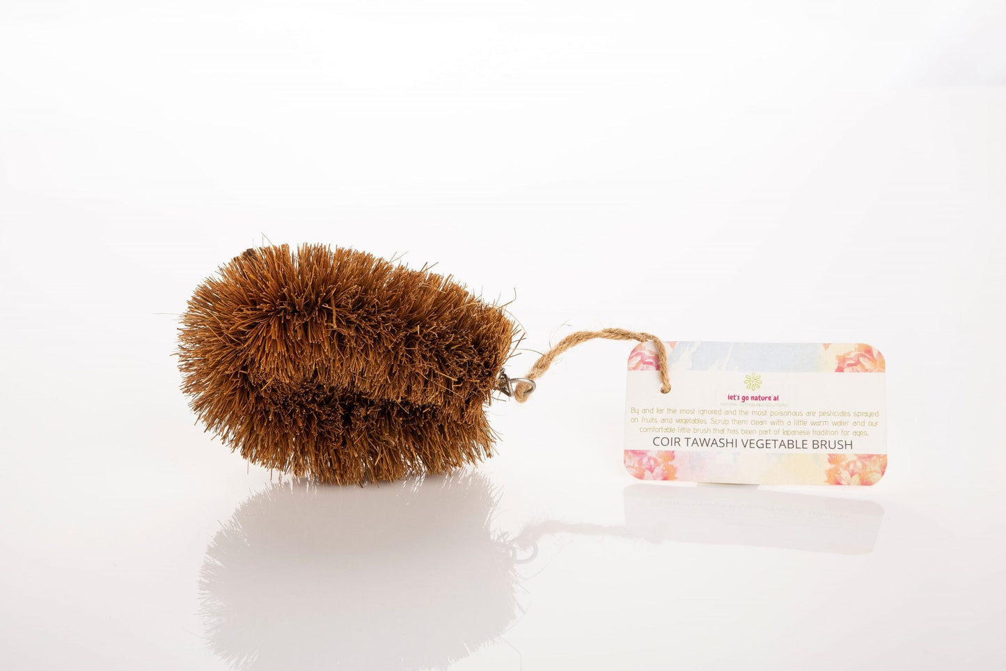 Cleaning brush for fruits and vegetables without use of toxic chemicals