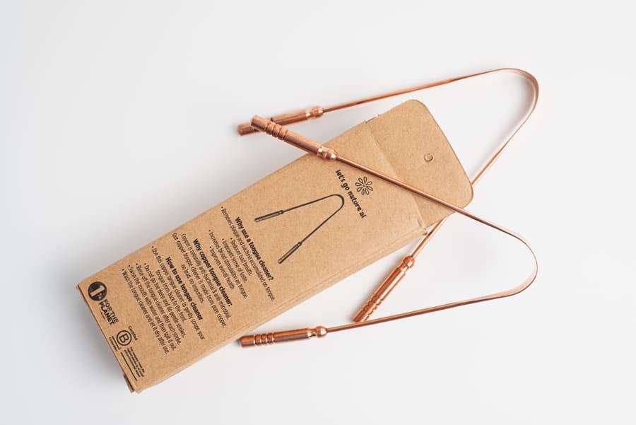 Copper tongue Cleaner helps to improve oral hygiene by removing plaque and bacteria from tongue