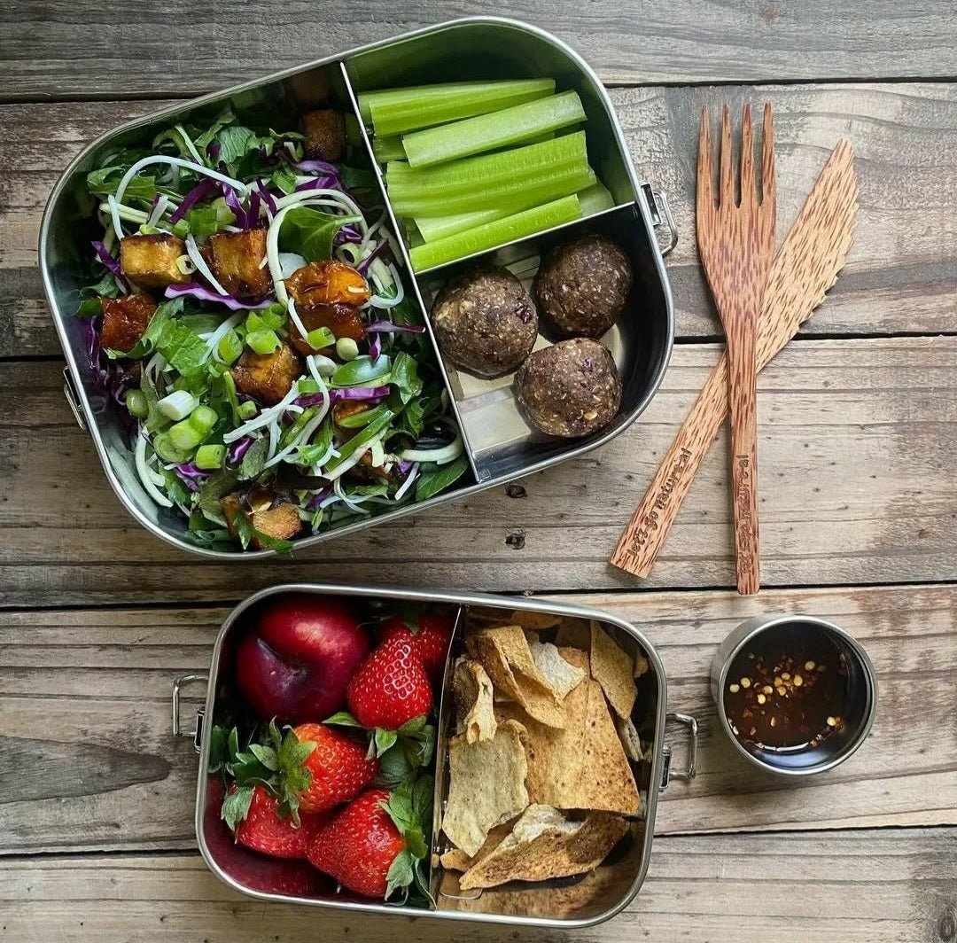 Bento Lunch Box Large size with 3 compartments.