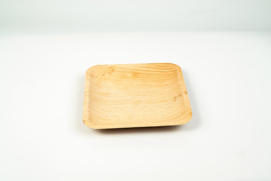 Small Square Palm Leaf Plates 10 Pack– 100% Natural, Compostable & Plastic-Free Tableware.